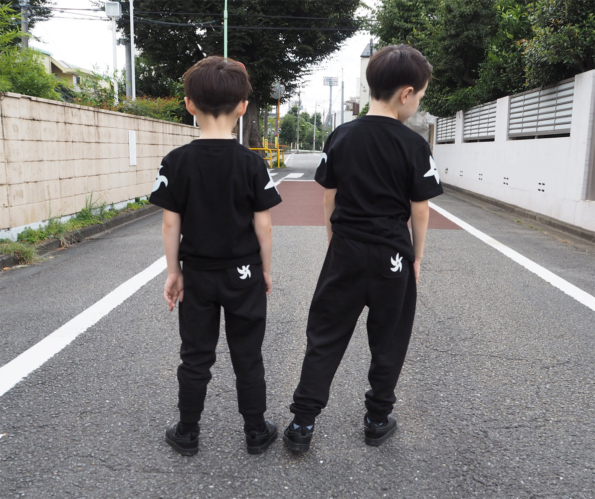 忍者 手裏剣プリント キッズスウェットパンツ Black