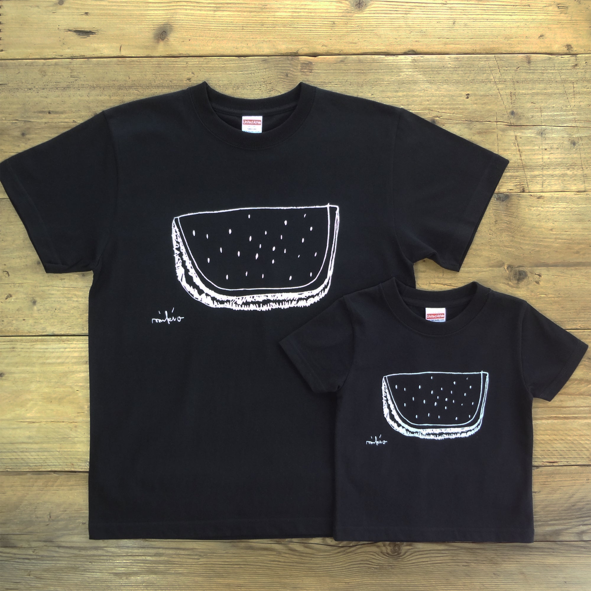 モノクロすいかメンズTシャツ